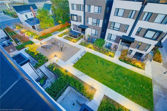 Additional image 37 of 10 Ed Clark Gdns Unit 14