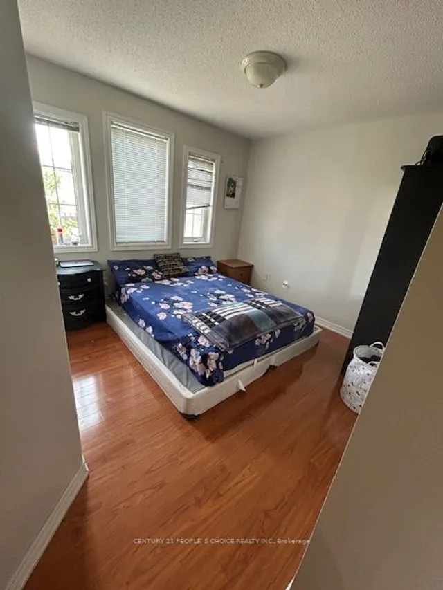 Additional image 12 of 33 Fishing Cres