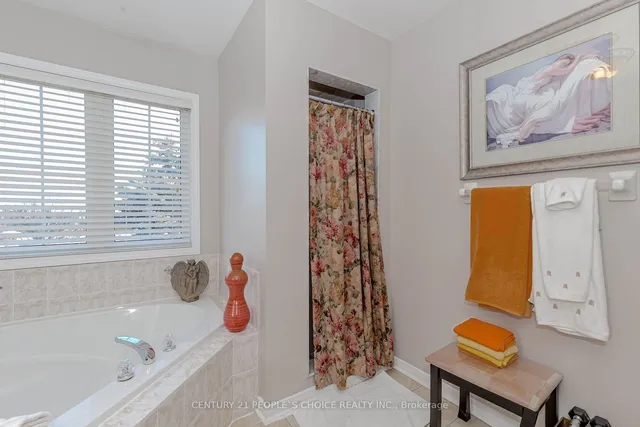 Additional image 19 of 14 Masters Green Cres