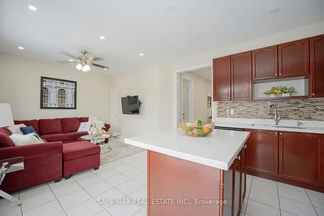 Additional image 8 of 50 Begonia Cres