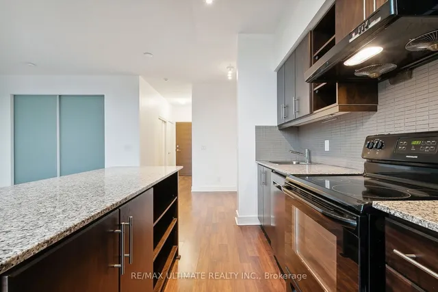 Additional image 36 of 35 Brian Peck Cres Unit 102