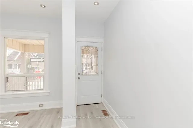 Additional image 35 of 69 LAING St