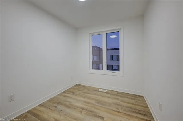 Additional image 17 of 10 Ed Clark Gdns Unit 14