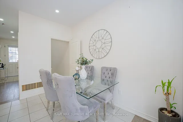 Additional image 17 of 35 Hogan Manor Dr