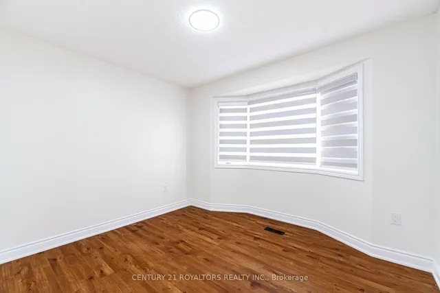 Additional image 28 of 71 Maple Valley St