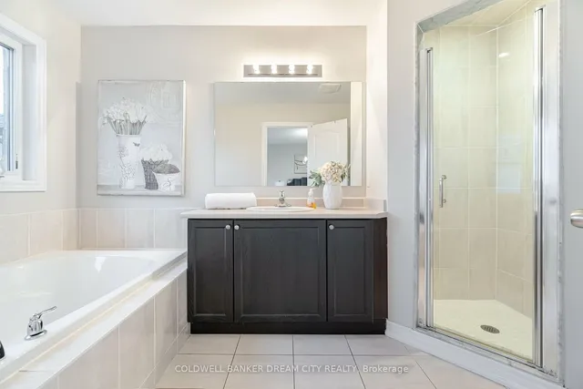 Additional image 25 of 49 Campwood Cres