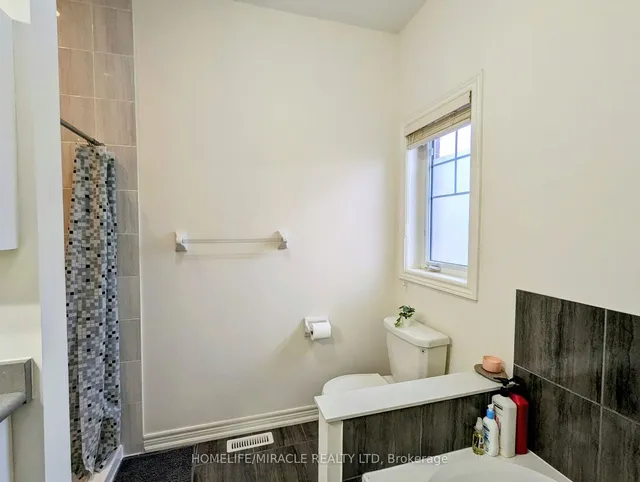 Additional image 33 of 149 Remembrance Rd