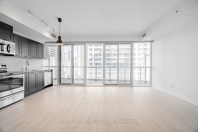 Additional image 21 of 20 Bruyeres Mews Unit 1809