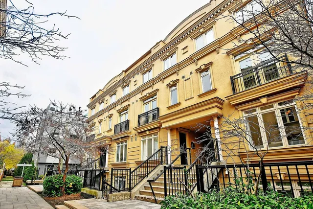 Additional image 2 of 60 Carr St Unit Th5