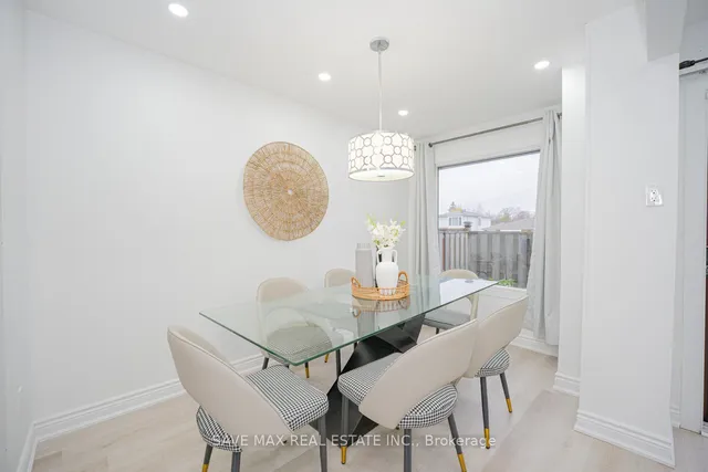 Additional image 32 of 45 Greenwich Circ