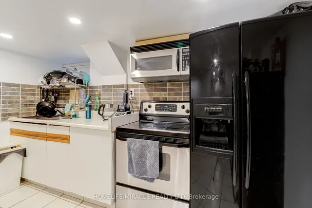 Additional image 16 of 8 Mill St