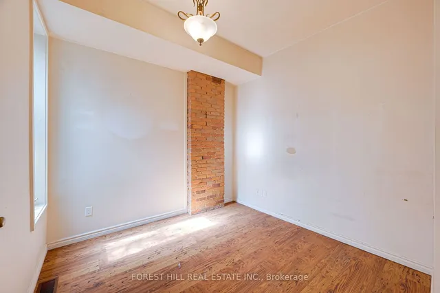 Additional image 22 of 103 Gloucester St