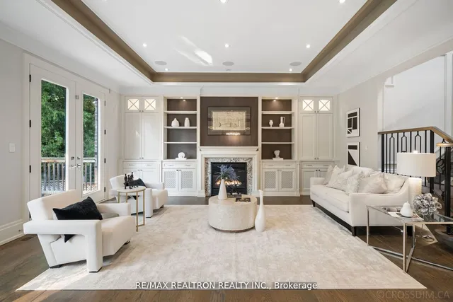 Additional image 16 of 12 Waring Crt