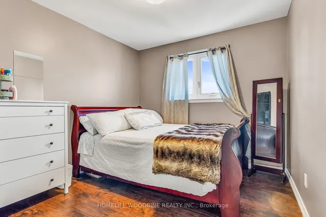 Additional image 9 of 2 Buttercup Crt