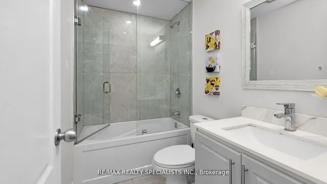 Additional image 23 of 16 Drake Blvd