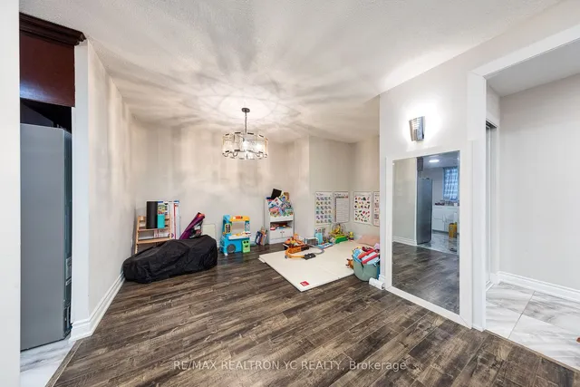 Additional image 6 of 100 Wingarden Crt Unit 1612