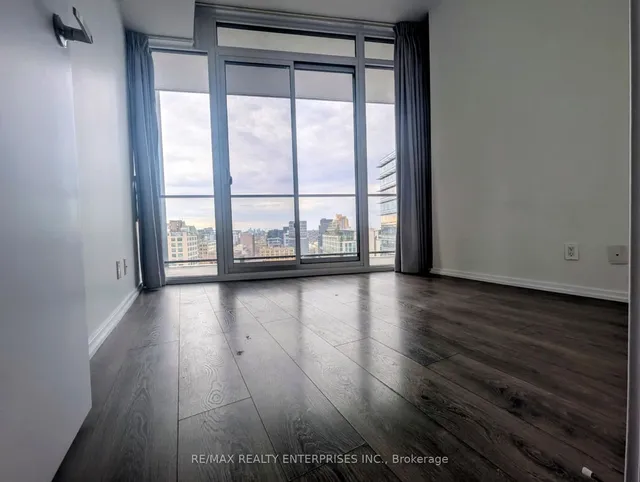 Additional image 9 of 125 Peter St Unit 1301