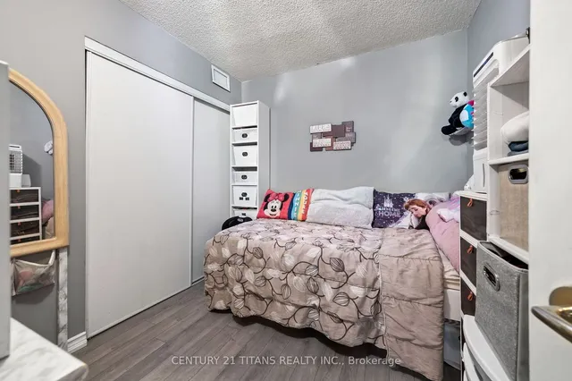 Additional image 32 of 1 Lee Centre Dr Unit 1813