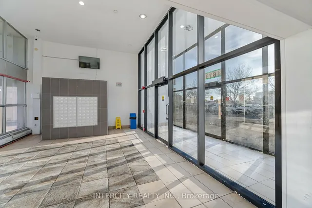 Additional image 3 of 4673 Jane St Unit 609
