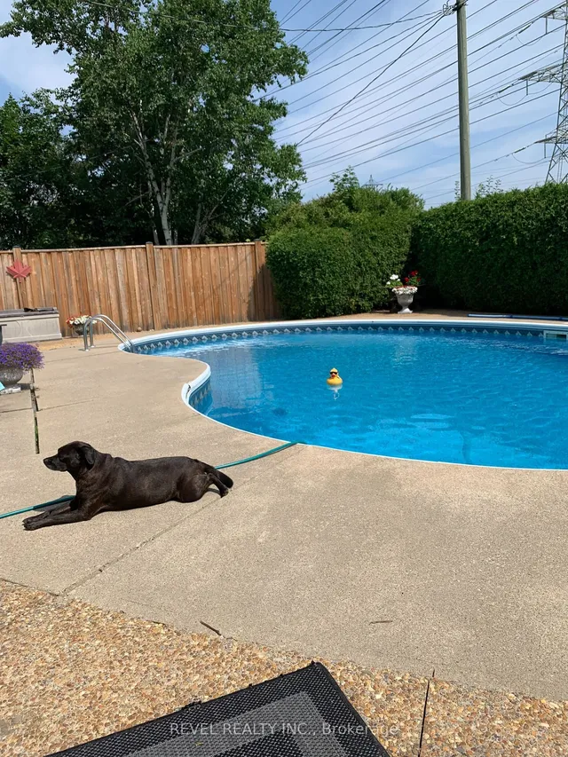 Additional image 30 of 93 Willowridge Rd