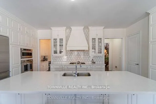 Additional image 10 of 13 John Carrol Dr