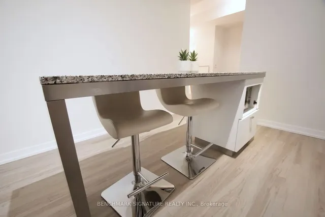 Additional image 11 of 51 East Liberty St Unit 908