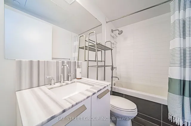 Additional image 19 of 42 Charles St Unit 2908