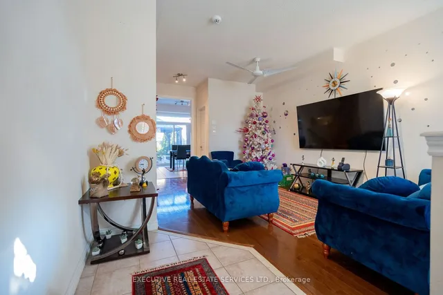 Additional image 6 of 13 Percy Gate