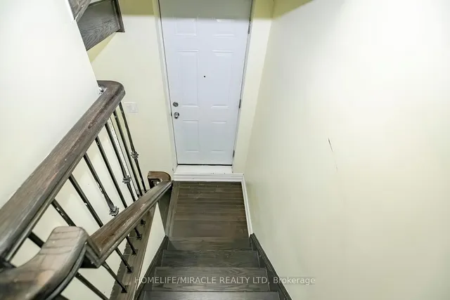 Additional image 26 of 31 Saint Dennis Rd