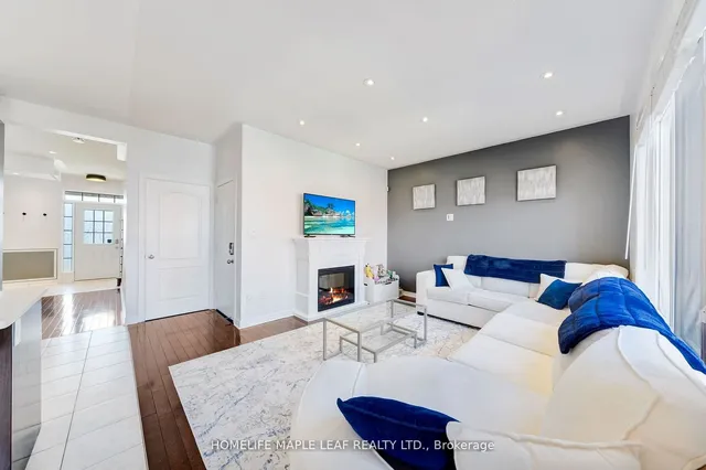 Additional image 13 of 39 Snapdragon Sq