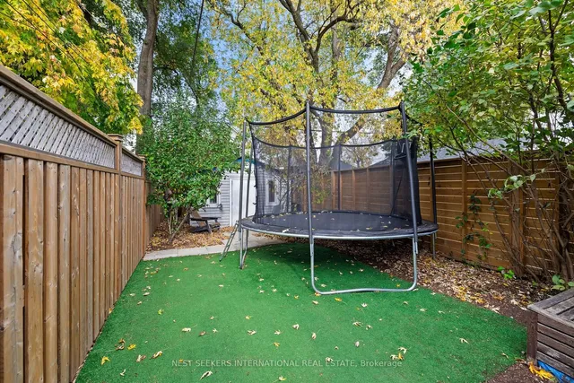 Additional image 40 of 40 Linton Ave