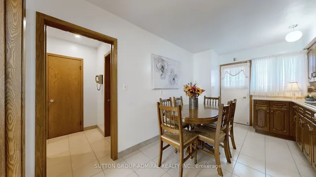 Additional image 8 of 48 Dubray Ave