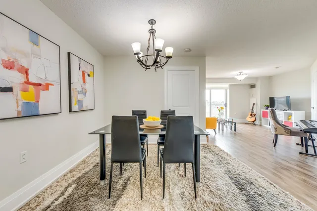 Additional image 4 of 650 Lawrence Ave Unit 518