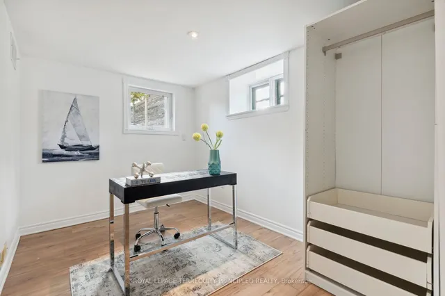 Additional image 26 of 39 Oakwood Ave