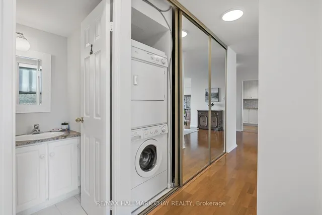 Additional image 18 of 260 Seneca Hill Dr Unit 304