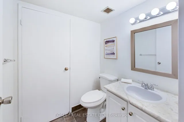 Additional image 24 of 633 Bay St Unit 2005