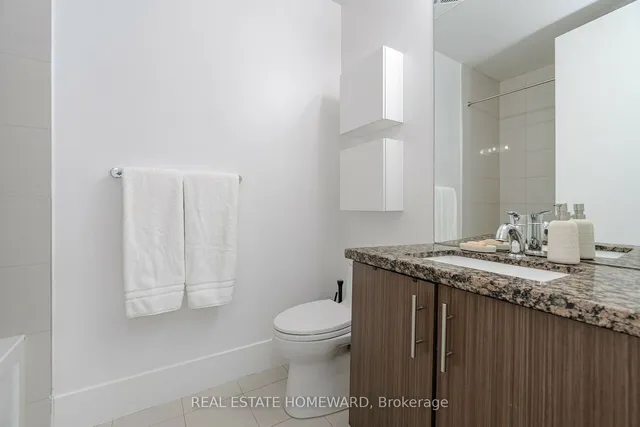 Additional image 21 of 29 Queens Quay Unit 902