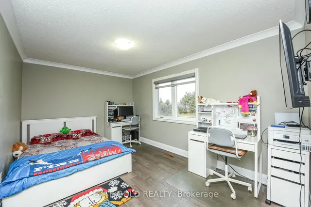 Additional image 32 of 47 Milford Cres