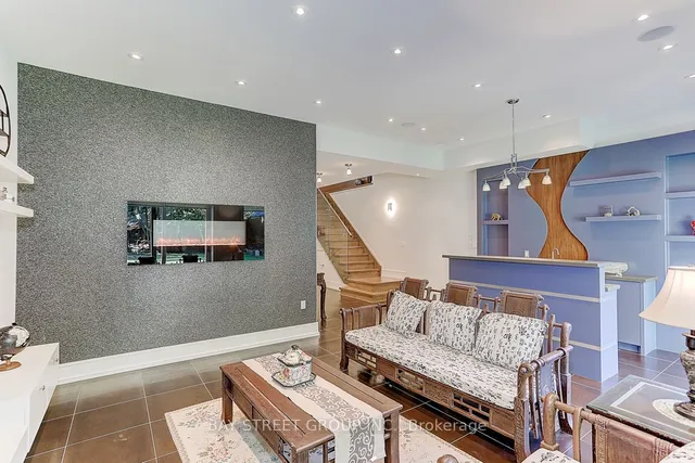 Additional image 32 of 22 Carmichael Ave