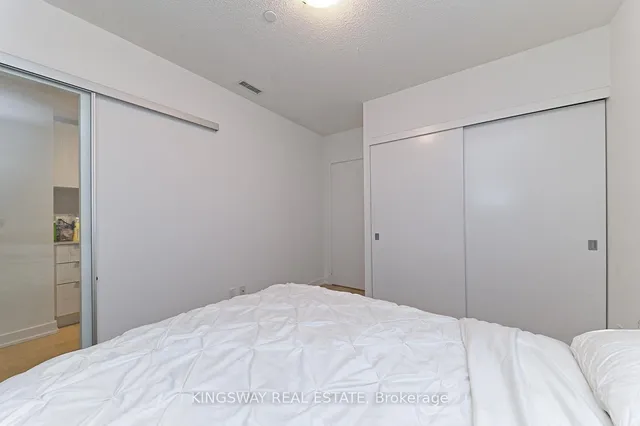 Additional image 21 of 25 Richmond St Unit 221