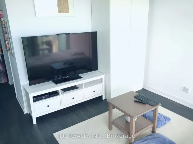 Additional image 9 of 42 Charles St Unit 4107