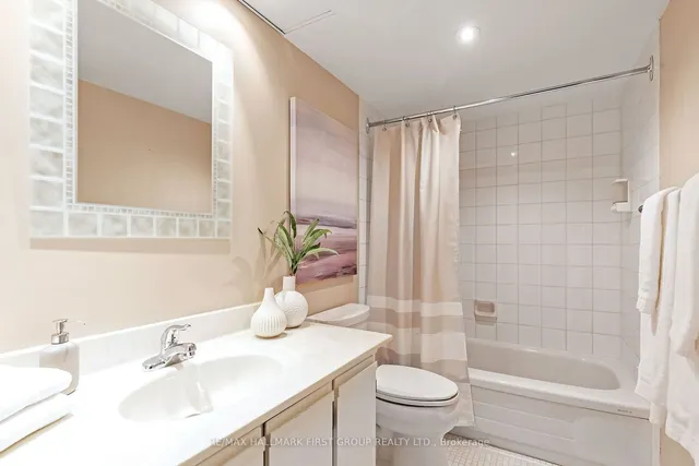 Additional image 25 of 10 Dean Park Rd Unit 610