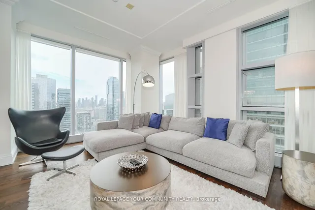 Additional image 6 of 183 Wellington St Unit 3903