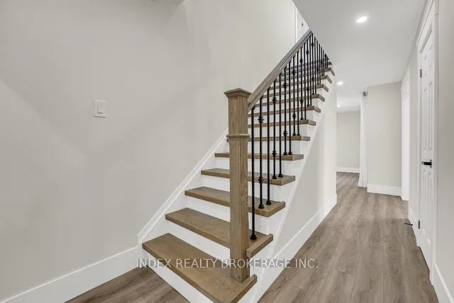 Additional image 7 of 142 Ural Circ