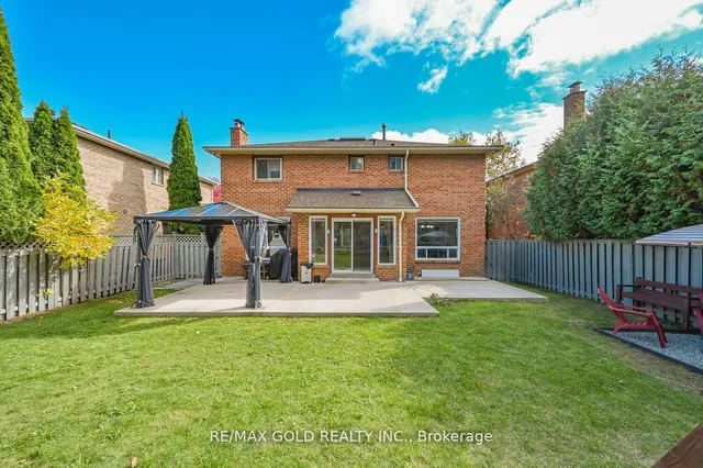 Additional image 32 of 36 Barr Cres