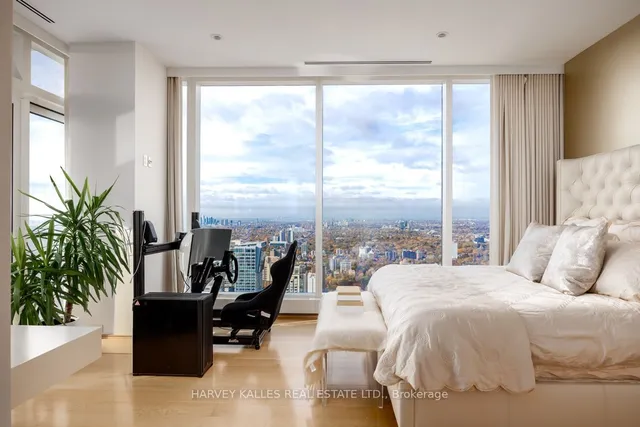 Additional image 17 of 50 Yorkville Ave Unit 4403