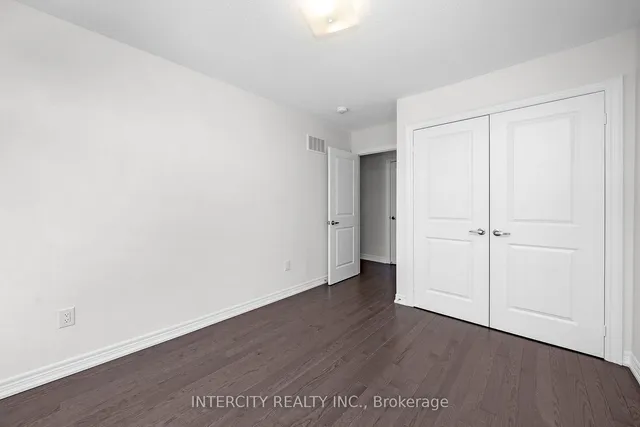 Additional image 32 of 30 Queenpost Dr