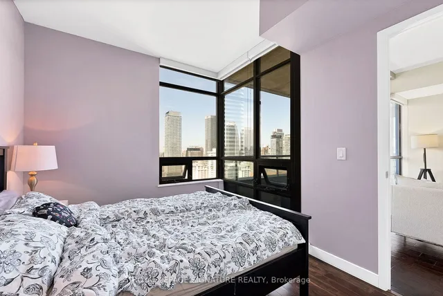 Additional image 16 of 281 Mutual St Unit 2703