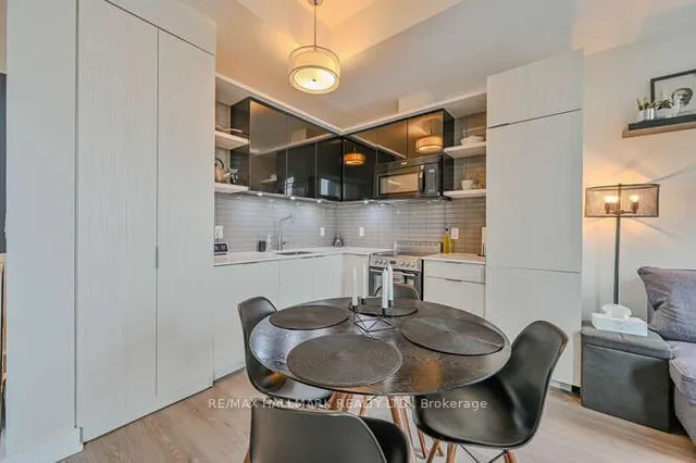 Additional image 16 of 6 Parkwood Ave Unit 611