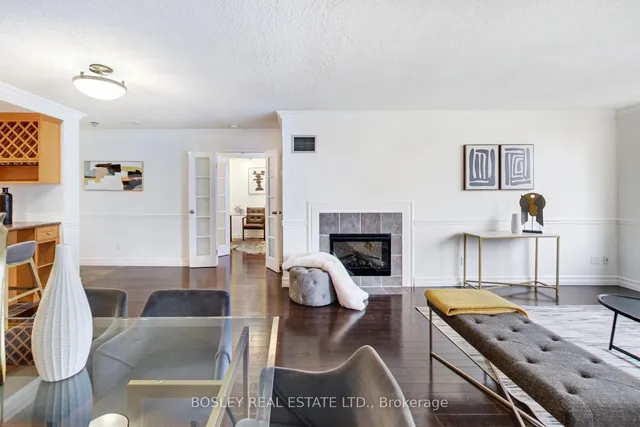 Additional image 15 of 633 Bay St Unit 2005